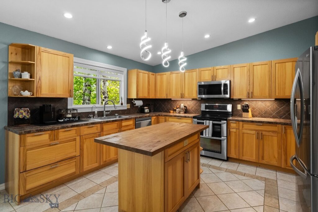 313 Cirque Drive