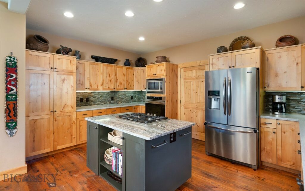 3140 Two Moons Road