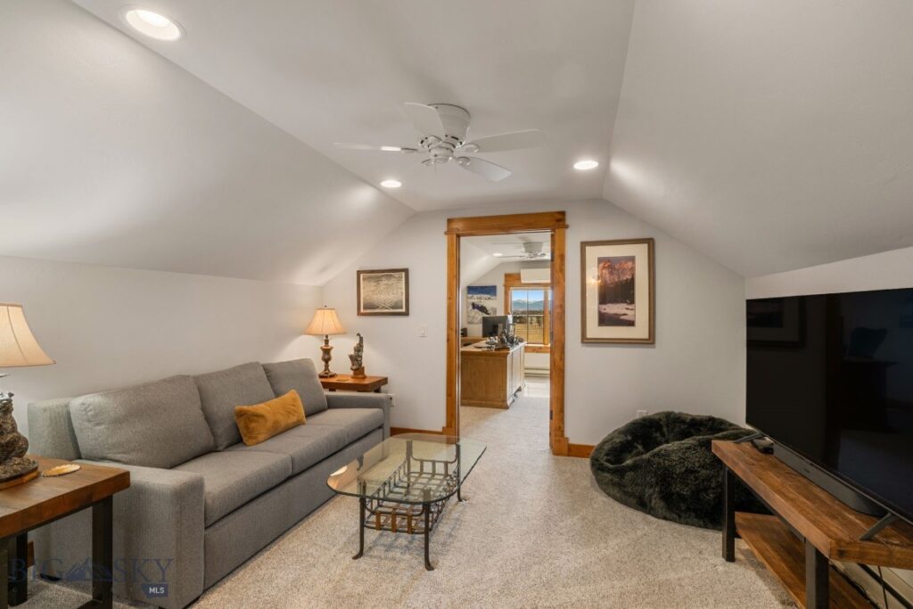 Belgrade MT 59714 - 25