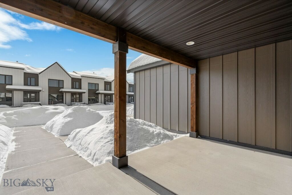 3167 Autumn Grove