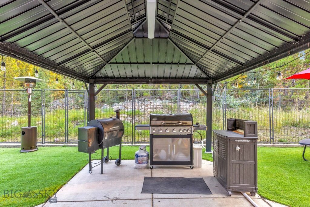 Big Sky MT 59716 - 24