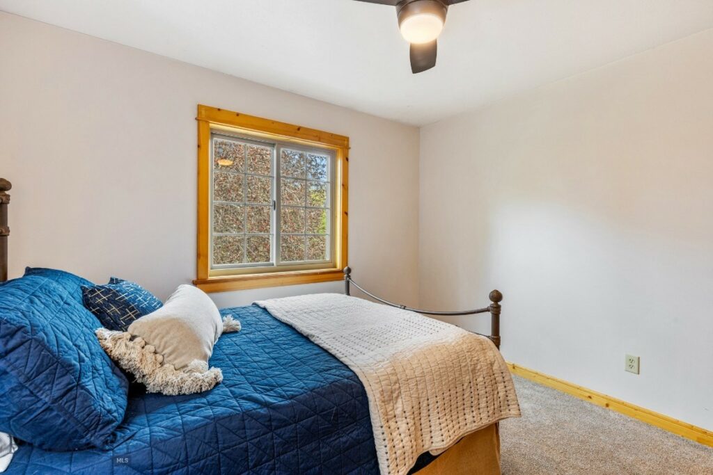 Bozeman MT 59715 - 24