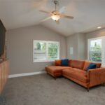 3214 Hillcrest Drive