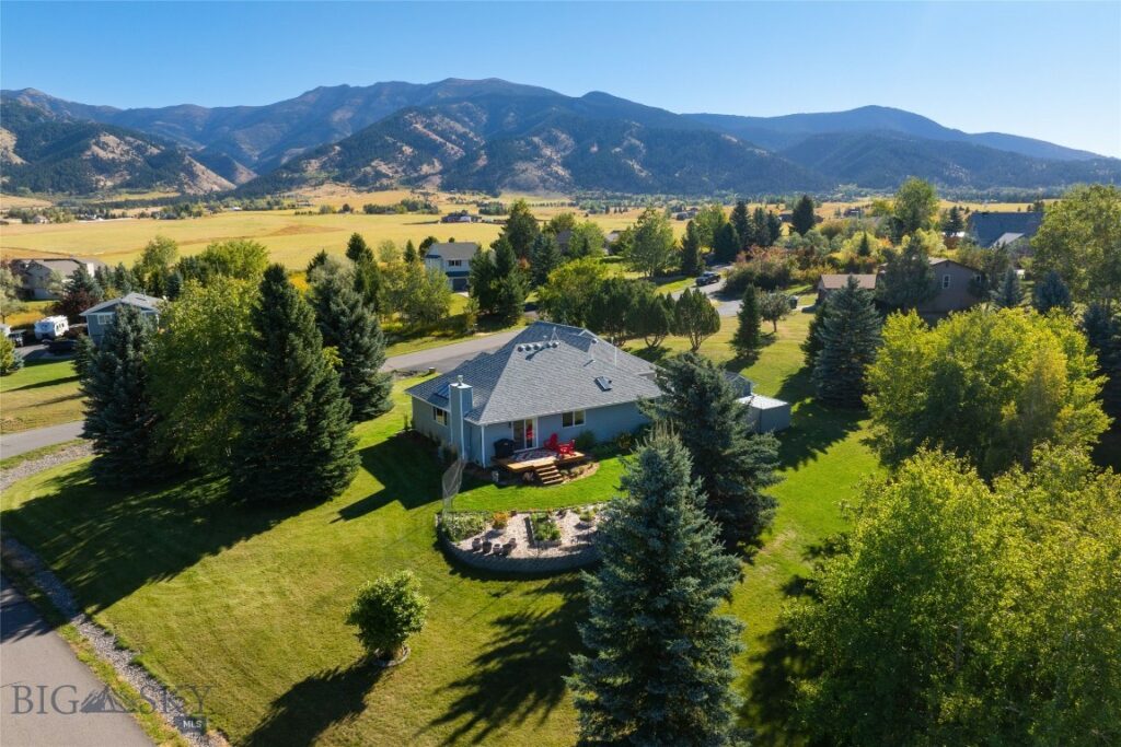 3227 Shooting Star Lane