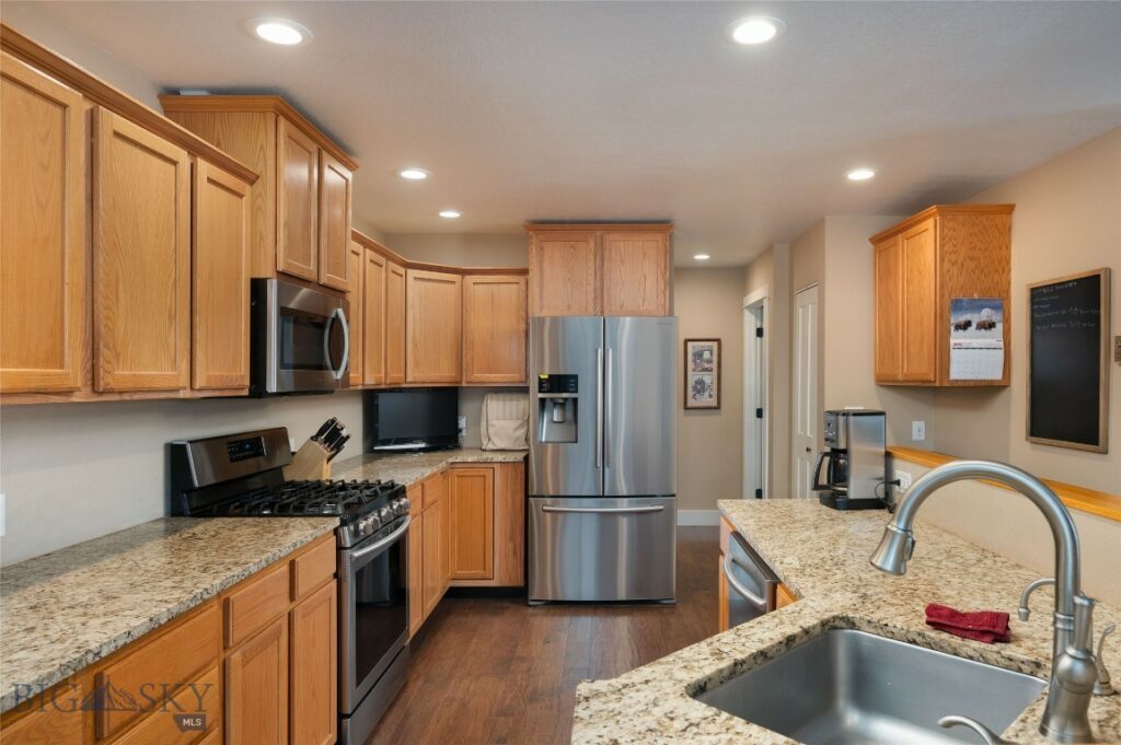 3227 Shooting Star Lane