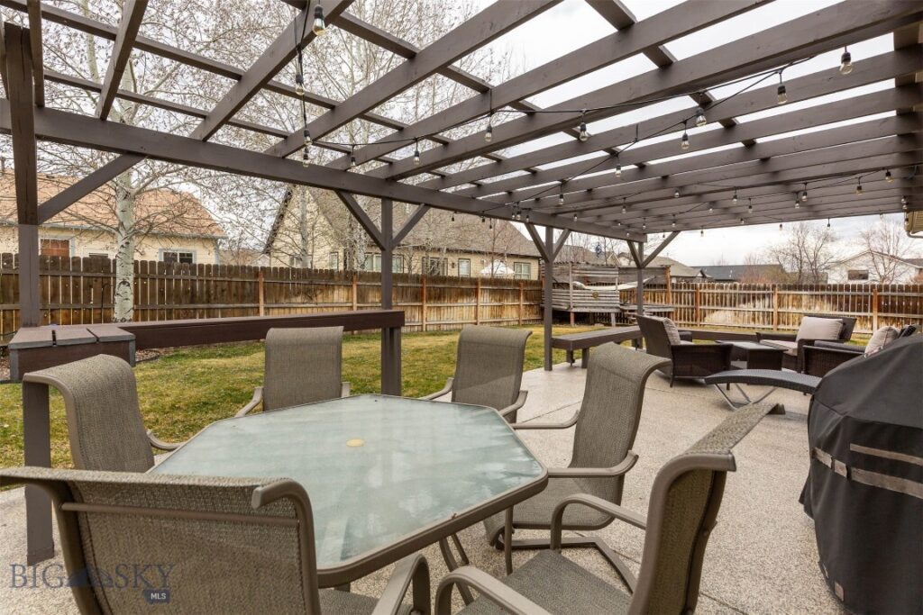 325 Cedar Wood Circle