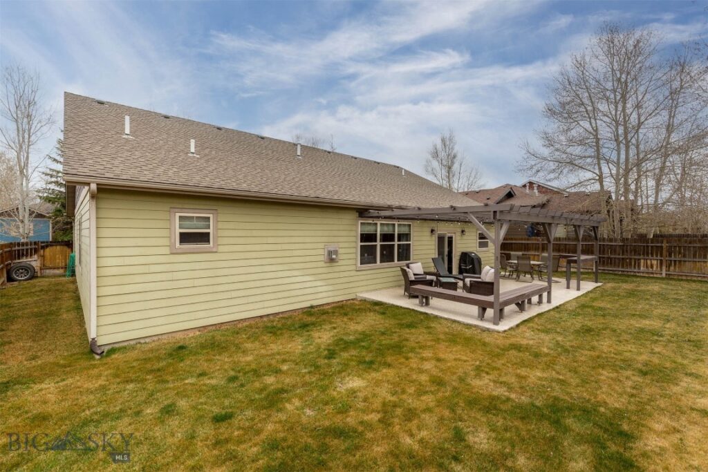 325 Cedar Wood Circle