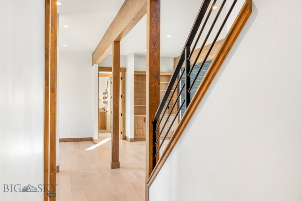 33 Leachman Lane