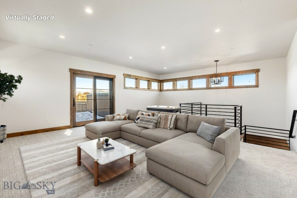 33 Leachman Lane