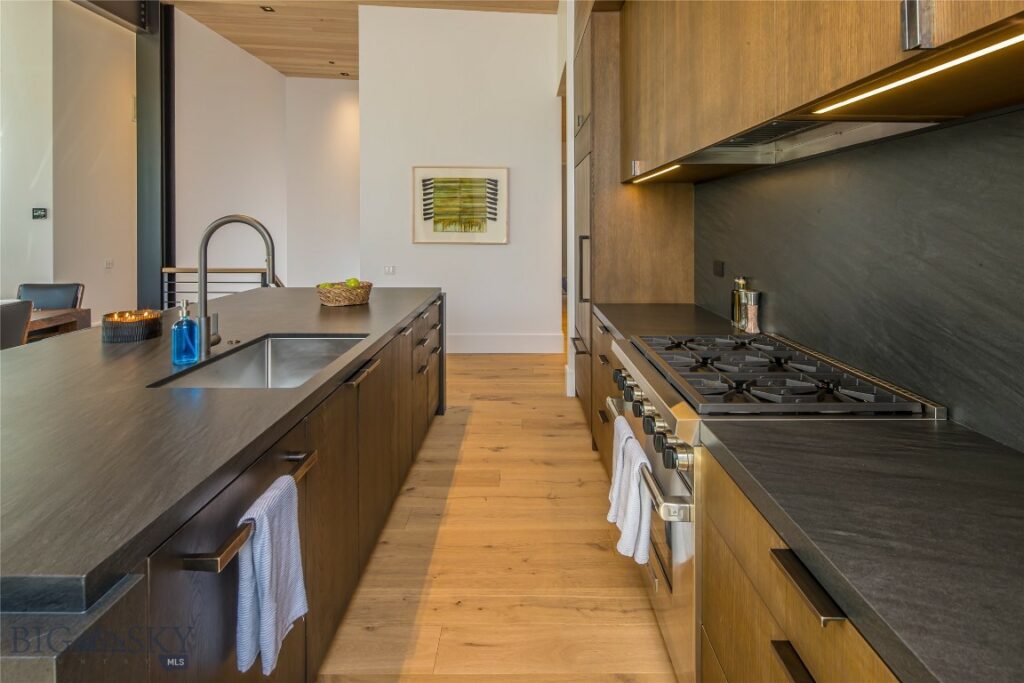 #33 One&Only Private Home