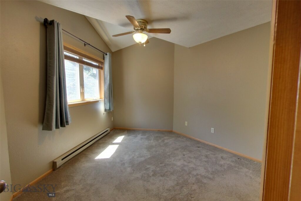332 N Cottonwood Road