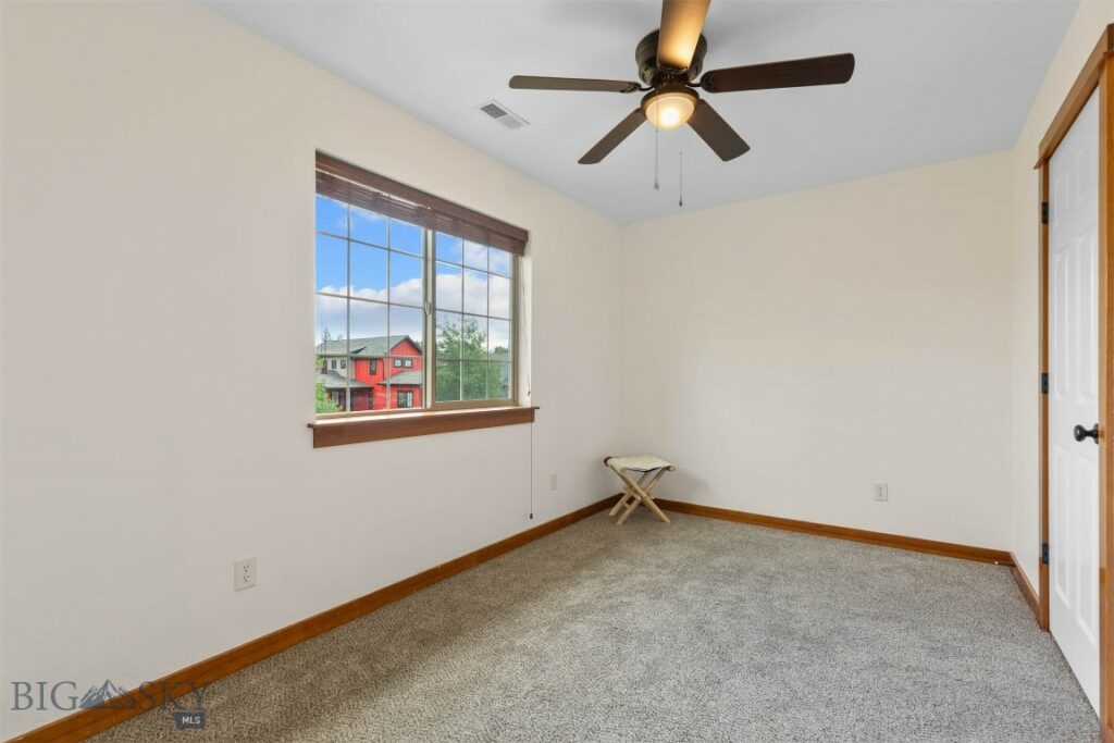 332 N Cottonwood Road