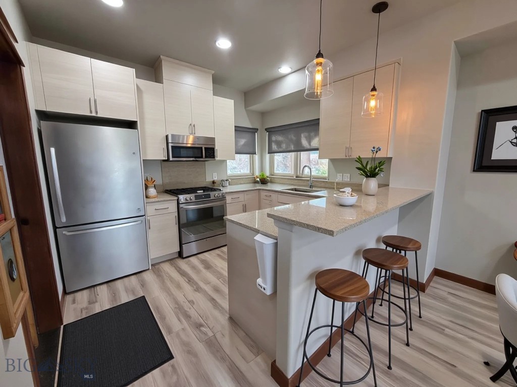 3349 N 27th