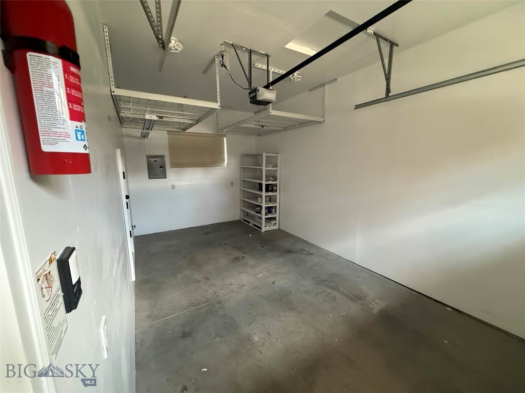 3349 N 27th