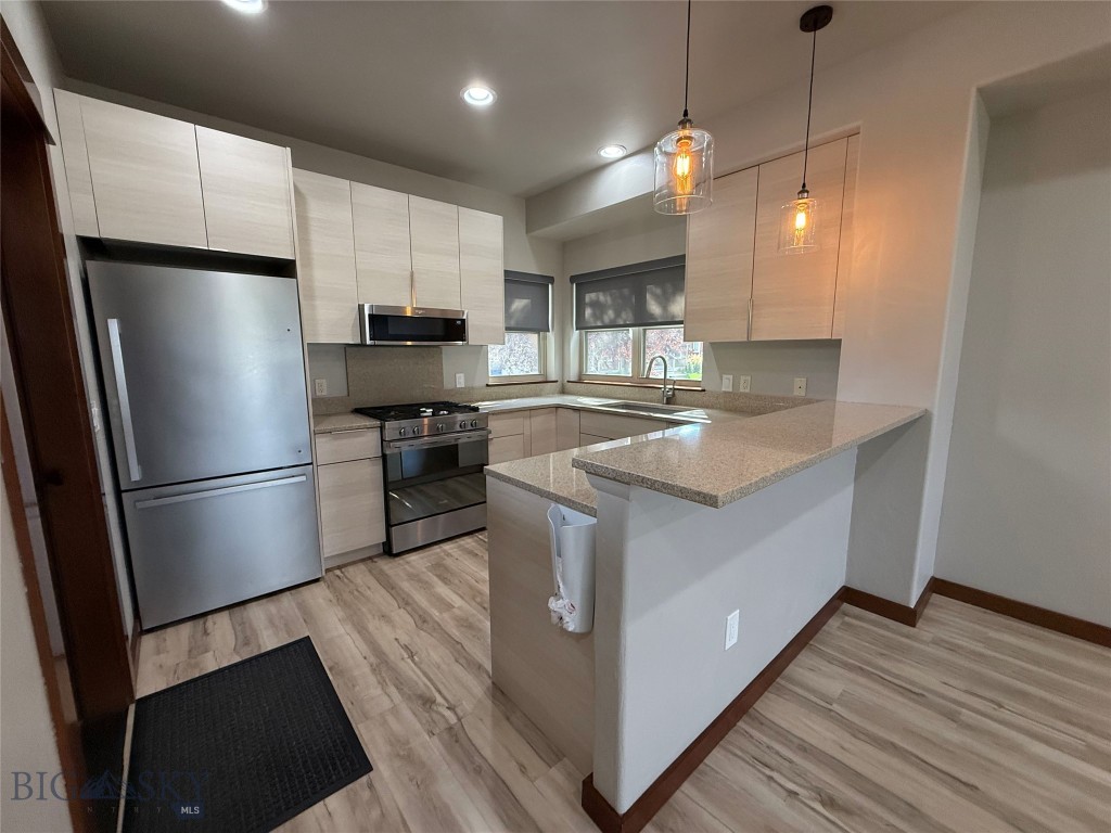 3349 N 27th