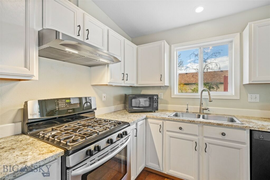 339 Mountain Lion Trail