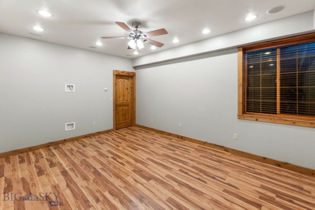 34 W Katina Court