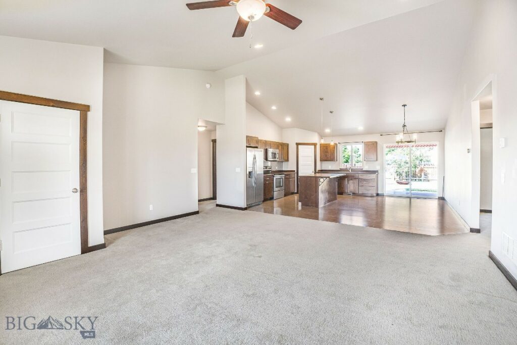 343 Stewart Loop