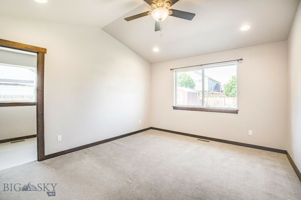 343 Stewart Loop