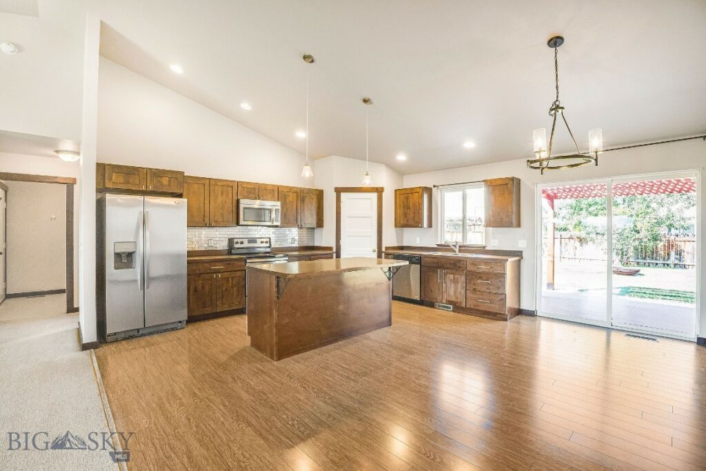 343 Stewart Loop