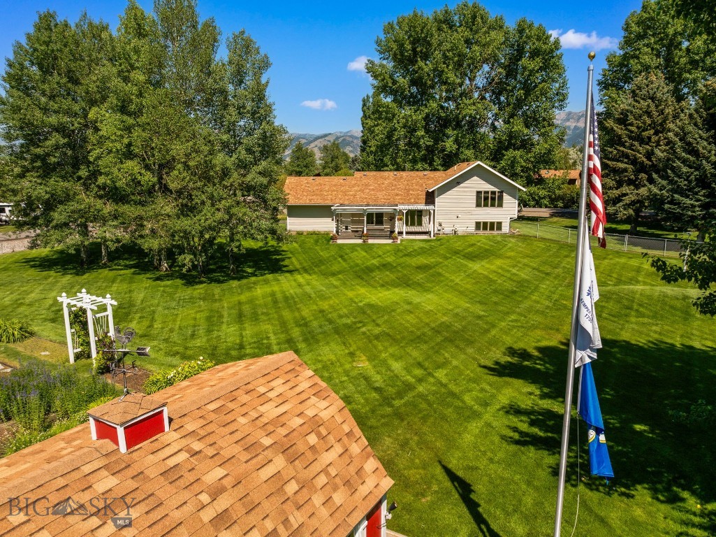 353 Sacajawea Peak Drive