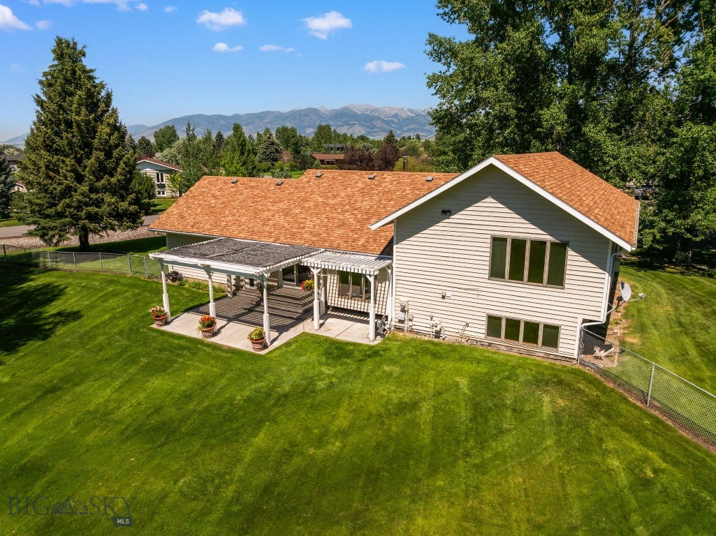 353 Sacajawea Peak Drive