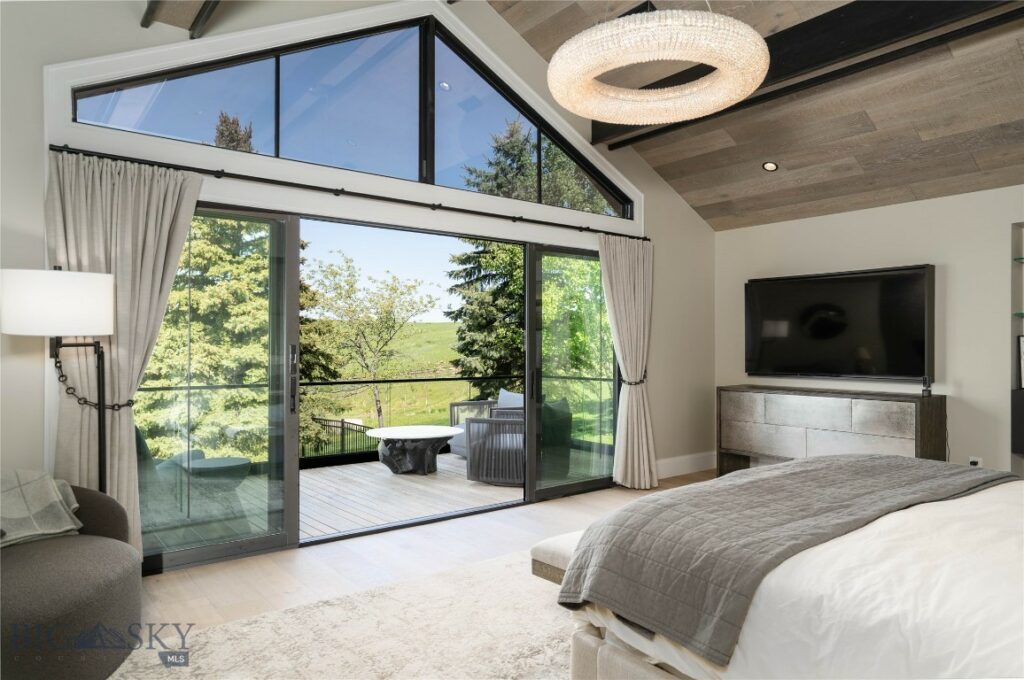 354 Brass Lantern Court