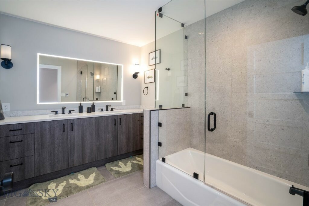 354 Brass Lantern Court