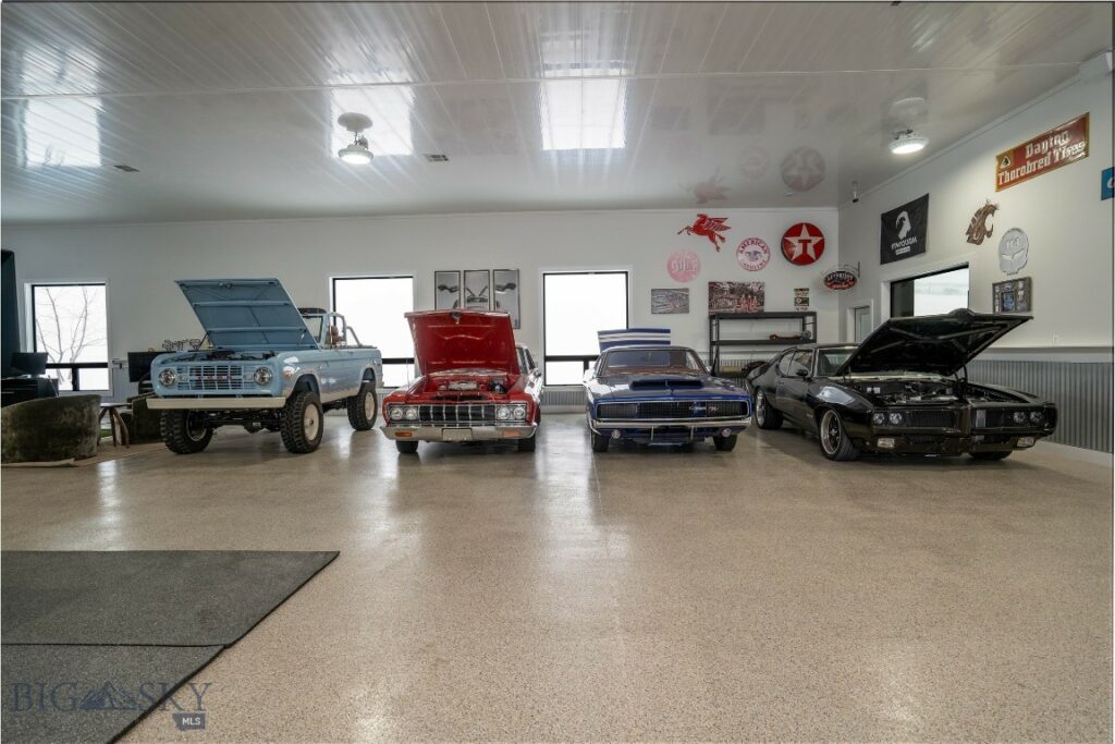 354 Brass Lantern Court