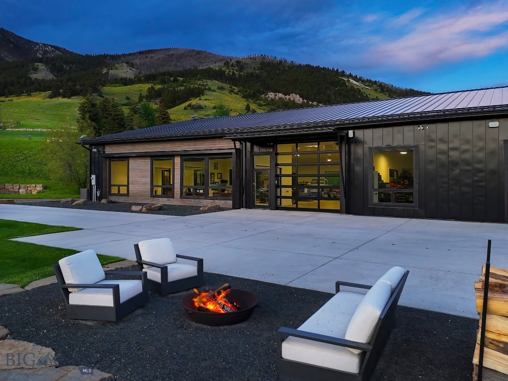 354 Brass Lantern Court