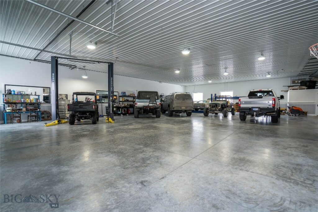 354 Brass Lantern Court