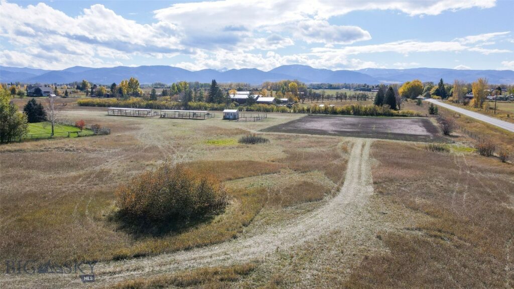 3550 Boulder Boulevard