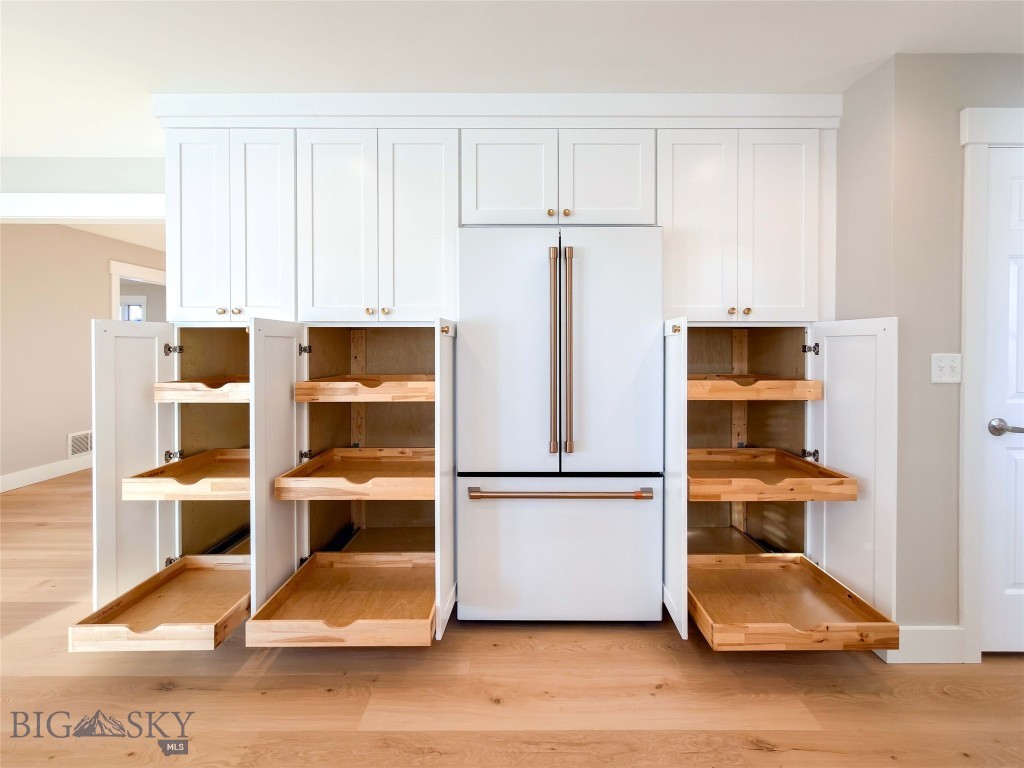 3550 Boulder Boulevard