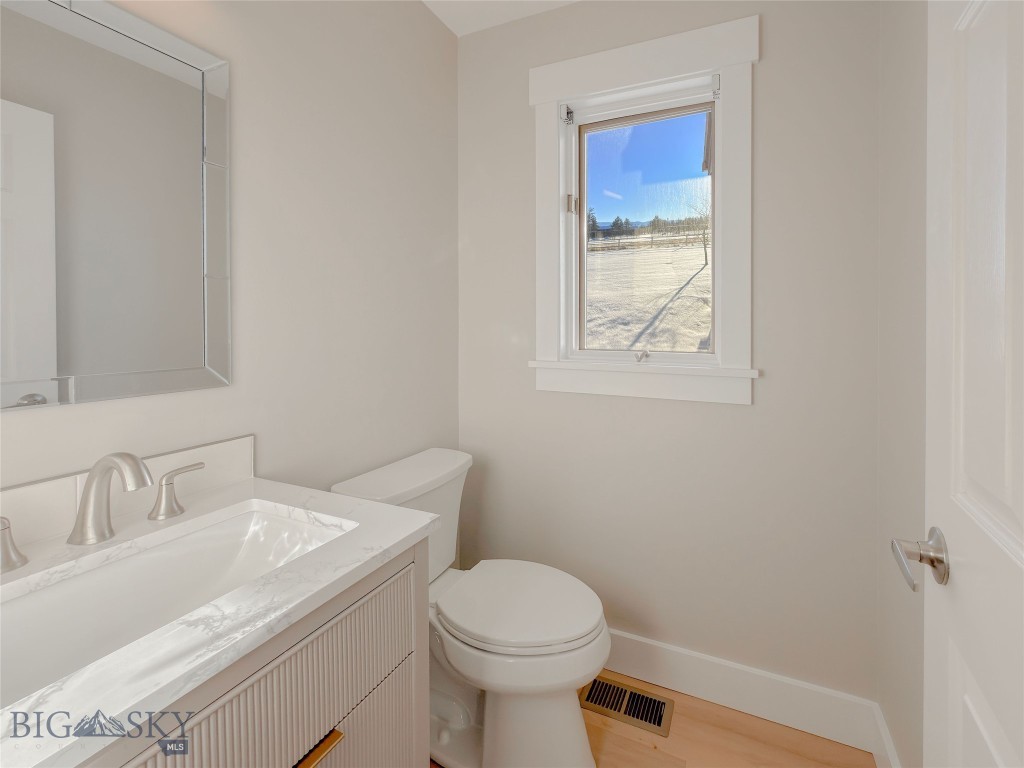 3550 Boulder Boulevard