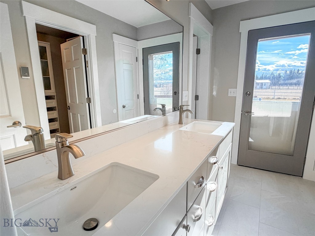 3550 Boulder Boulevard