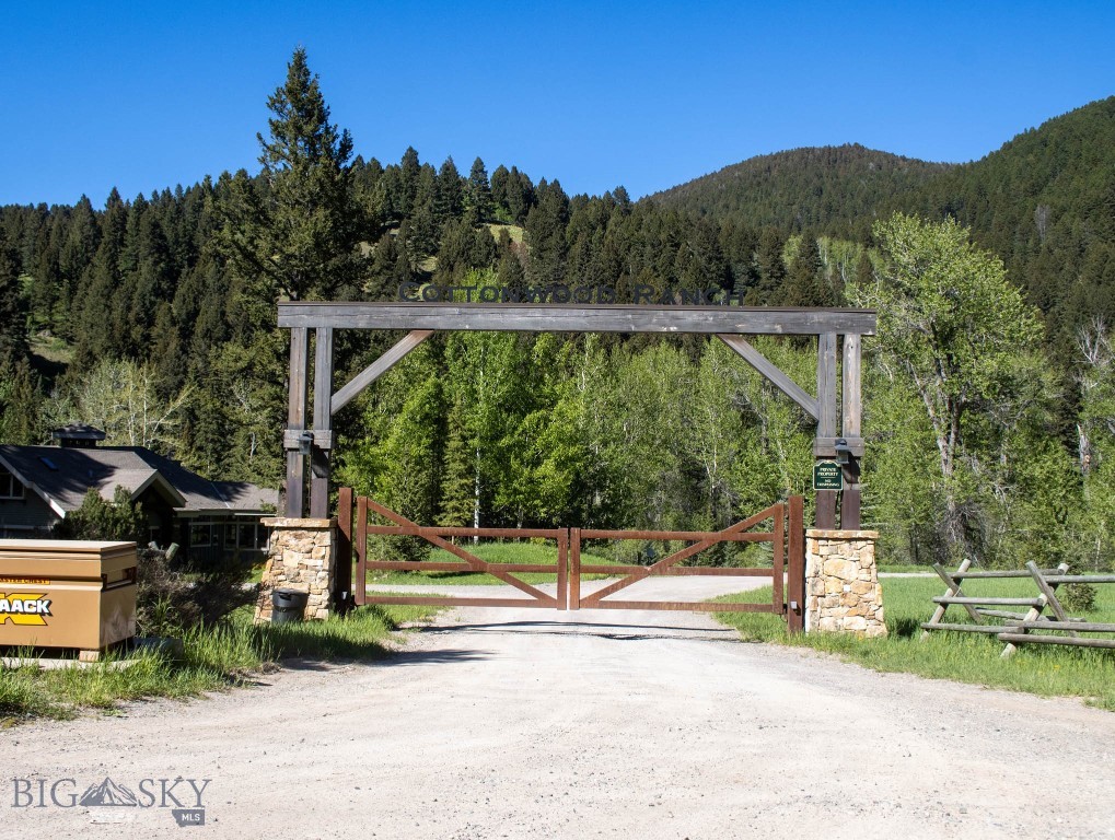 3600 Cottonwood Ranch Trail