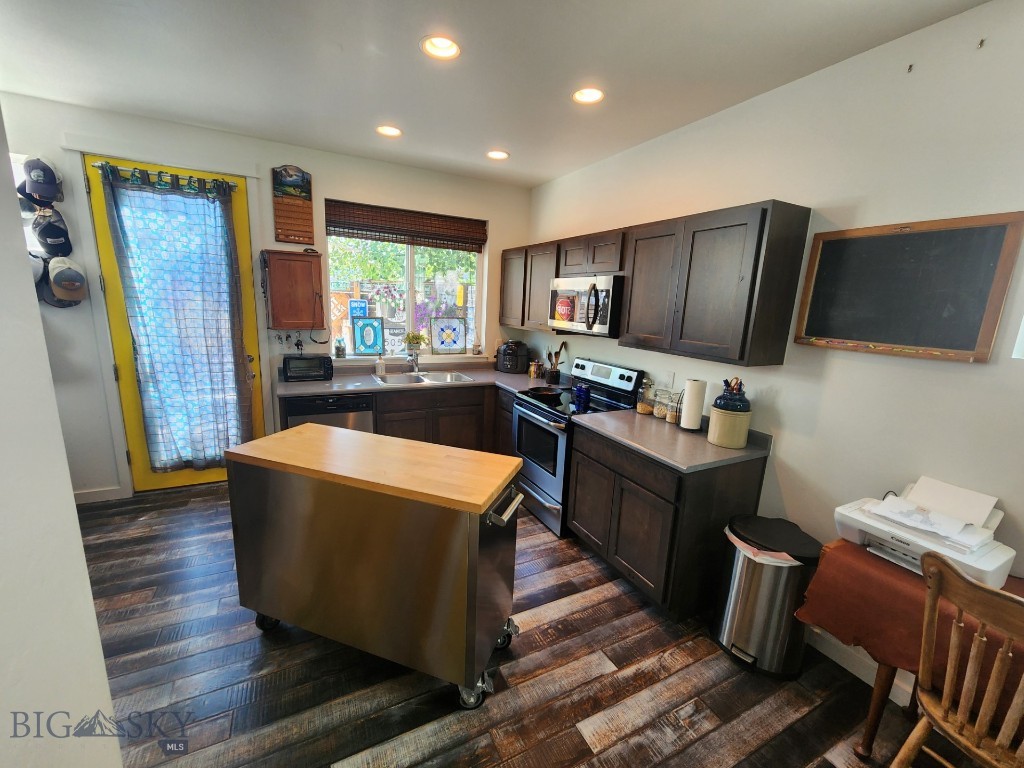 368 N Cottonwood Road