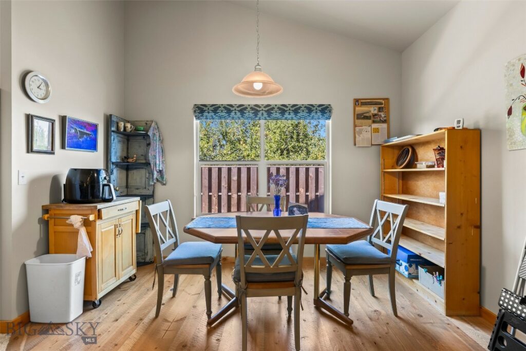 37 Voyager Lane