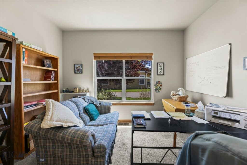 37 Voyager Lane