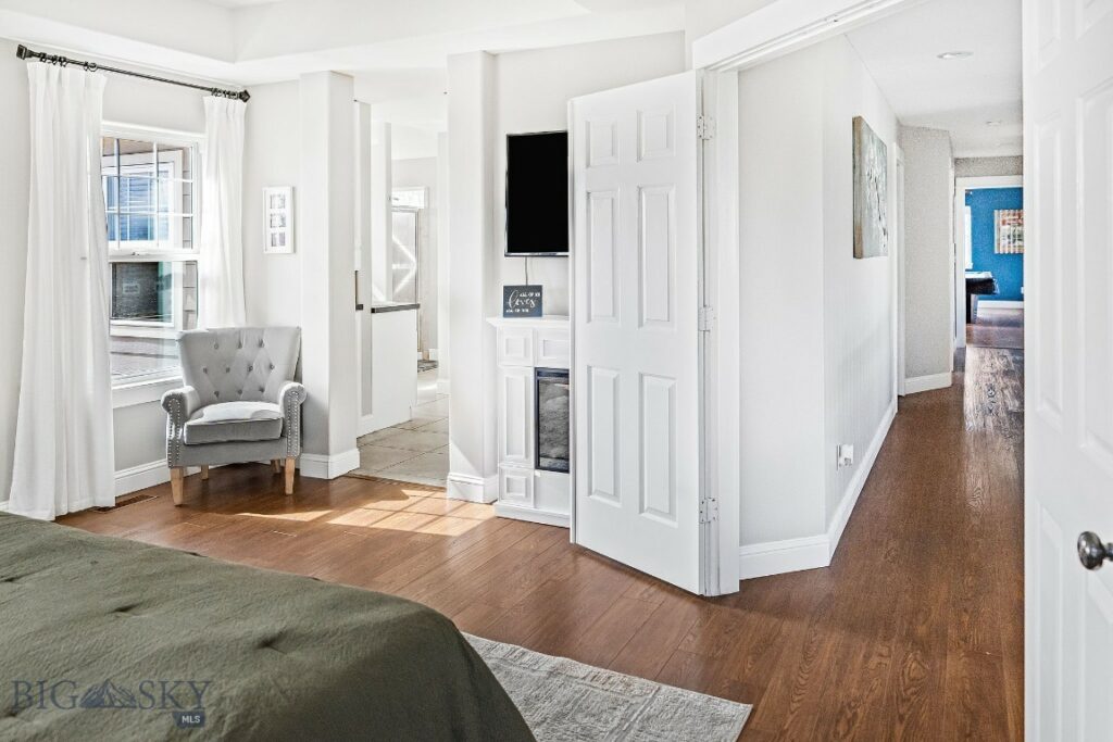 38 E Tobiano Trail