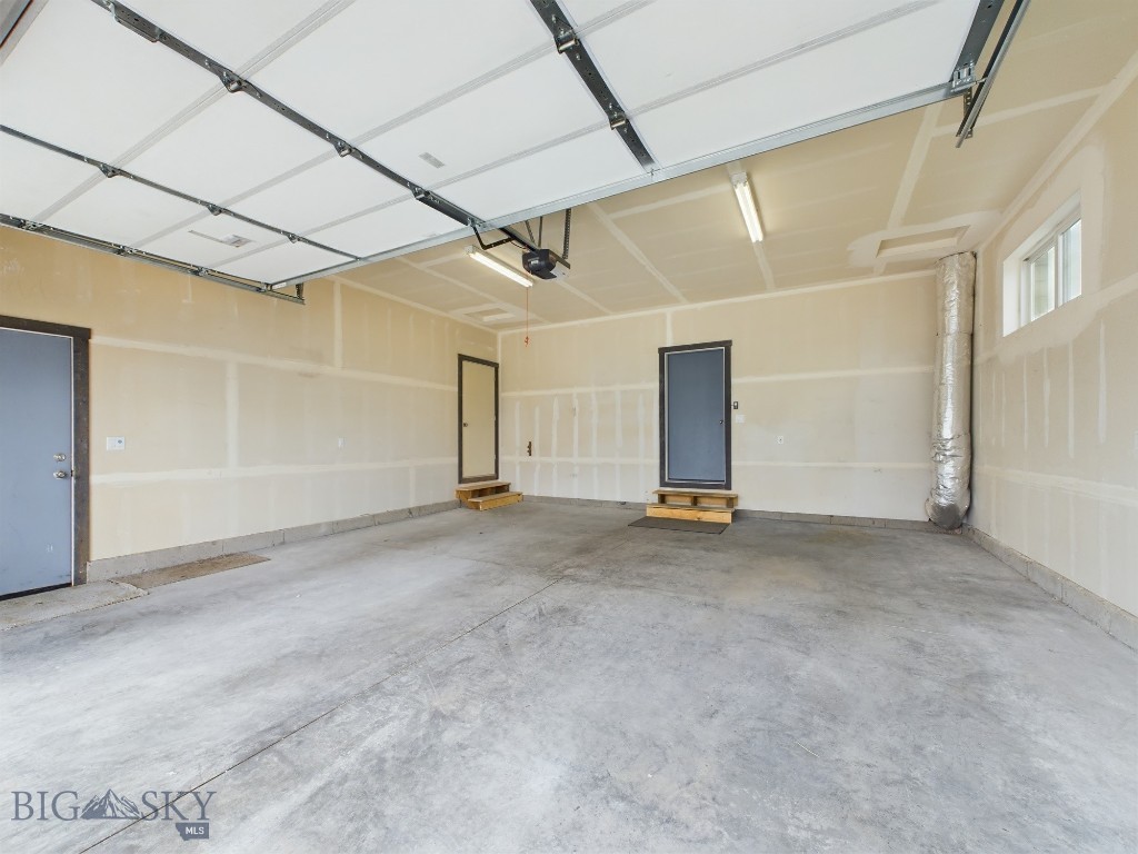 382 Talon Way
