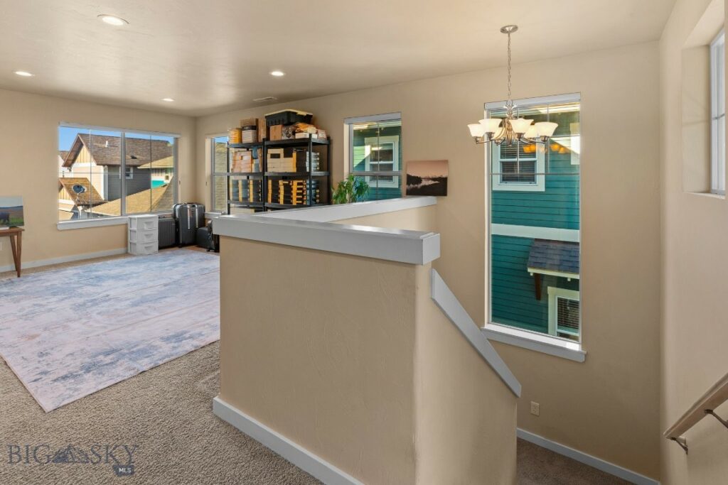 3825 Equestrian Lane