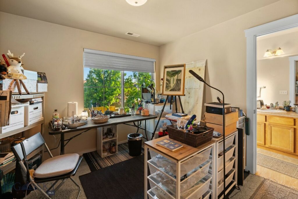 3825 Equestrian Lane