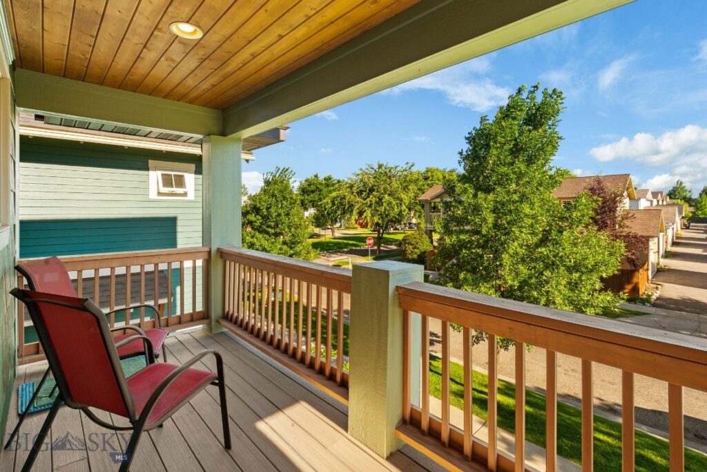 3825 Equestrian Lane