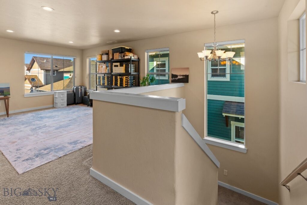 3825 Equestrian Lane