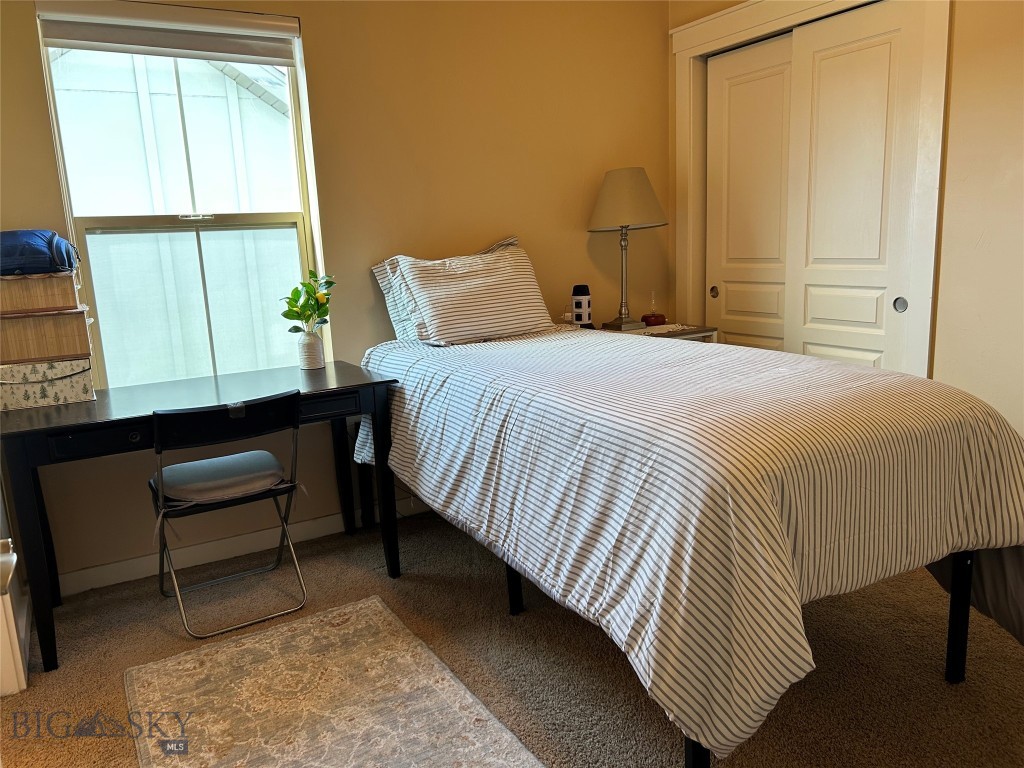 3825 Equestrian Lane