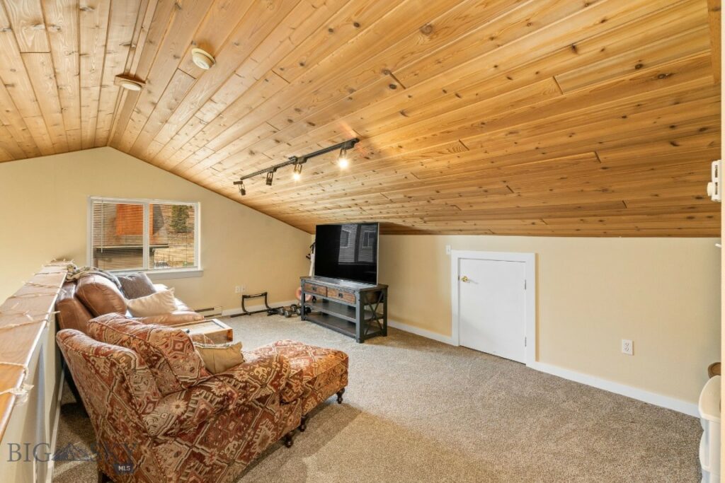 Big Sky MT 59716 - 9