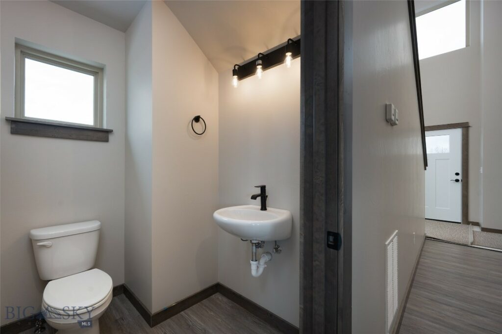 39 Canvasback Avenue