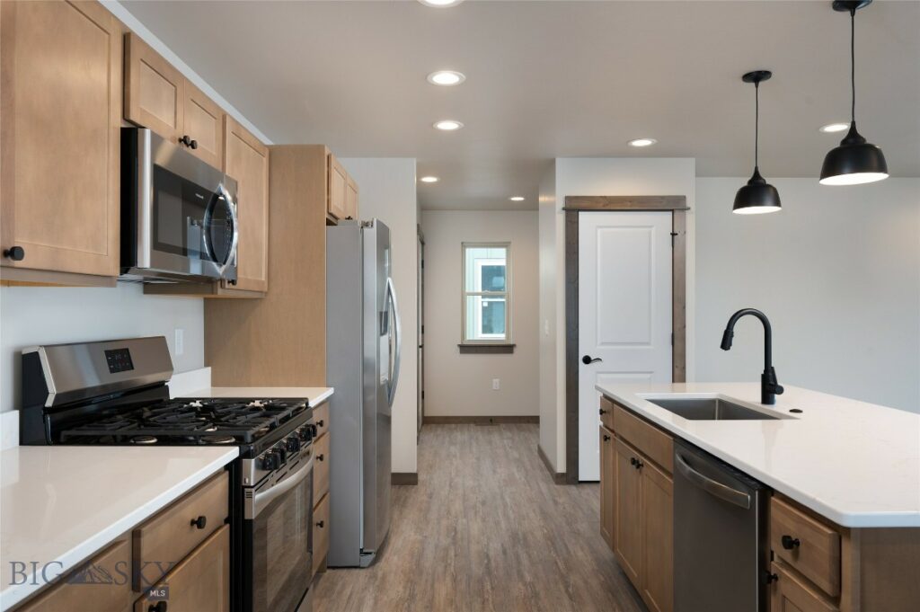 39 Canvasback Avenue