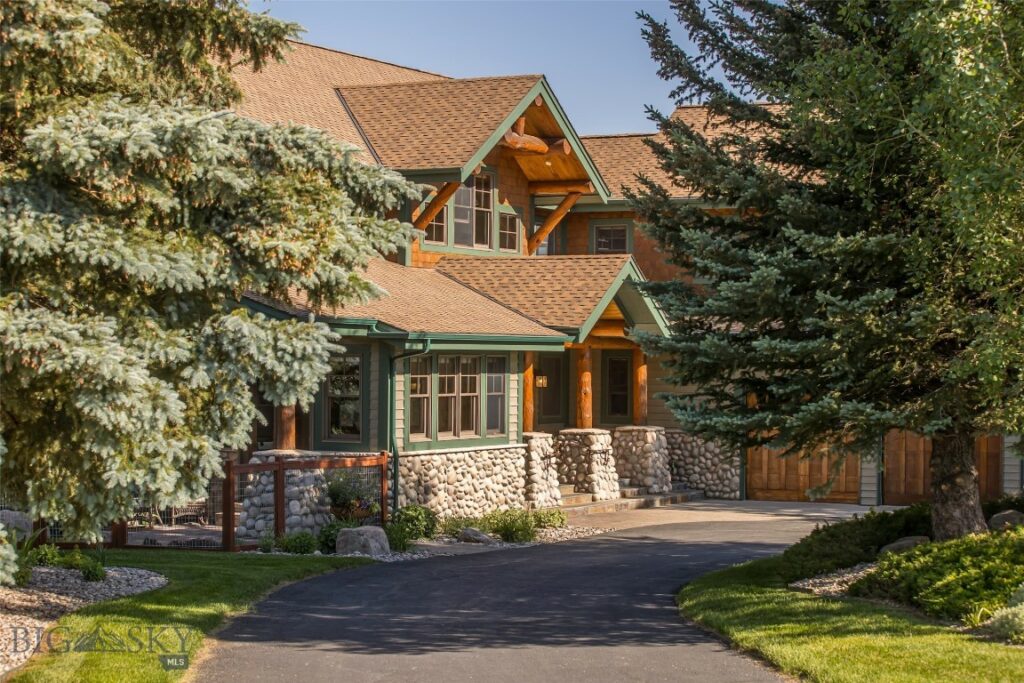 390 Hayrake Lane
